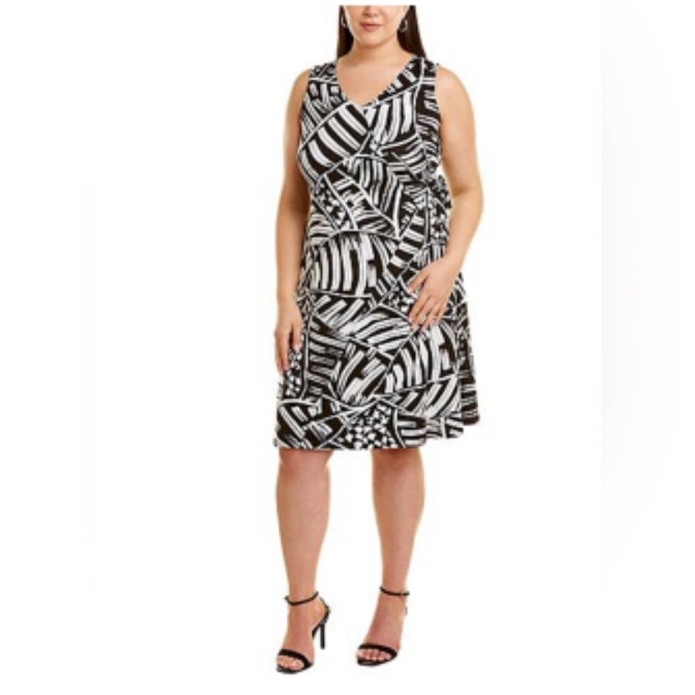 NIC+ZOE Moonlit Palm Dress Black and White